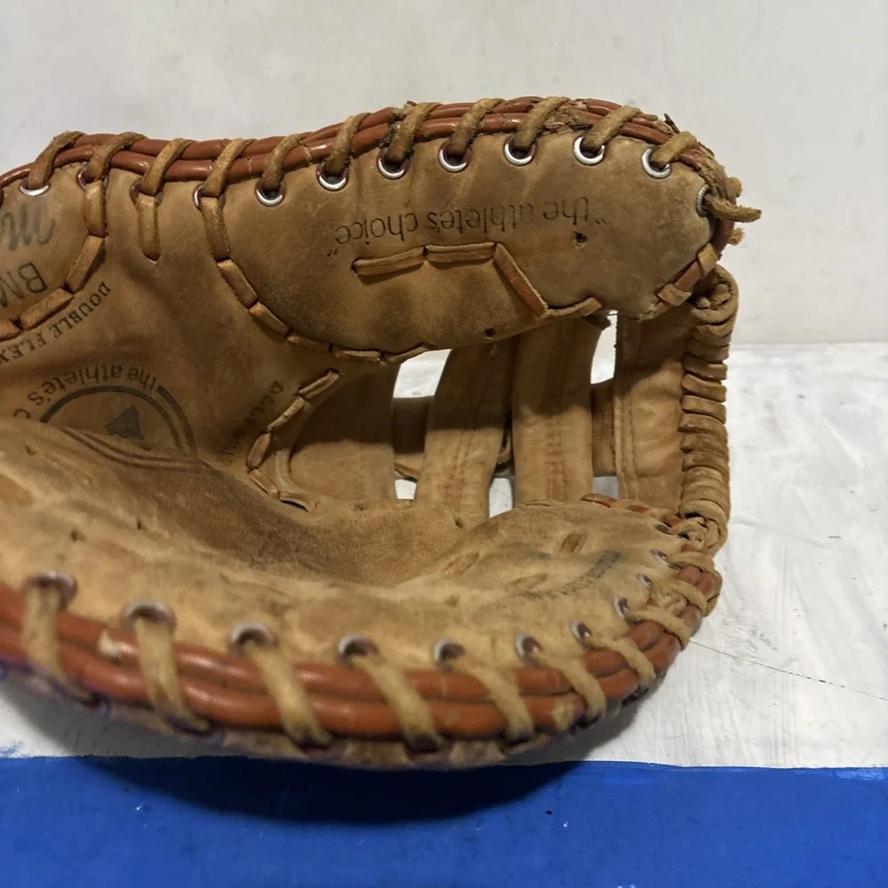 Mcgregor First Base MITT